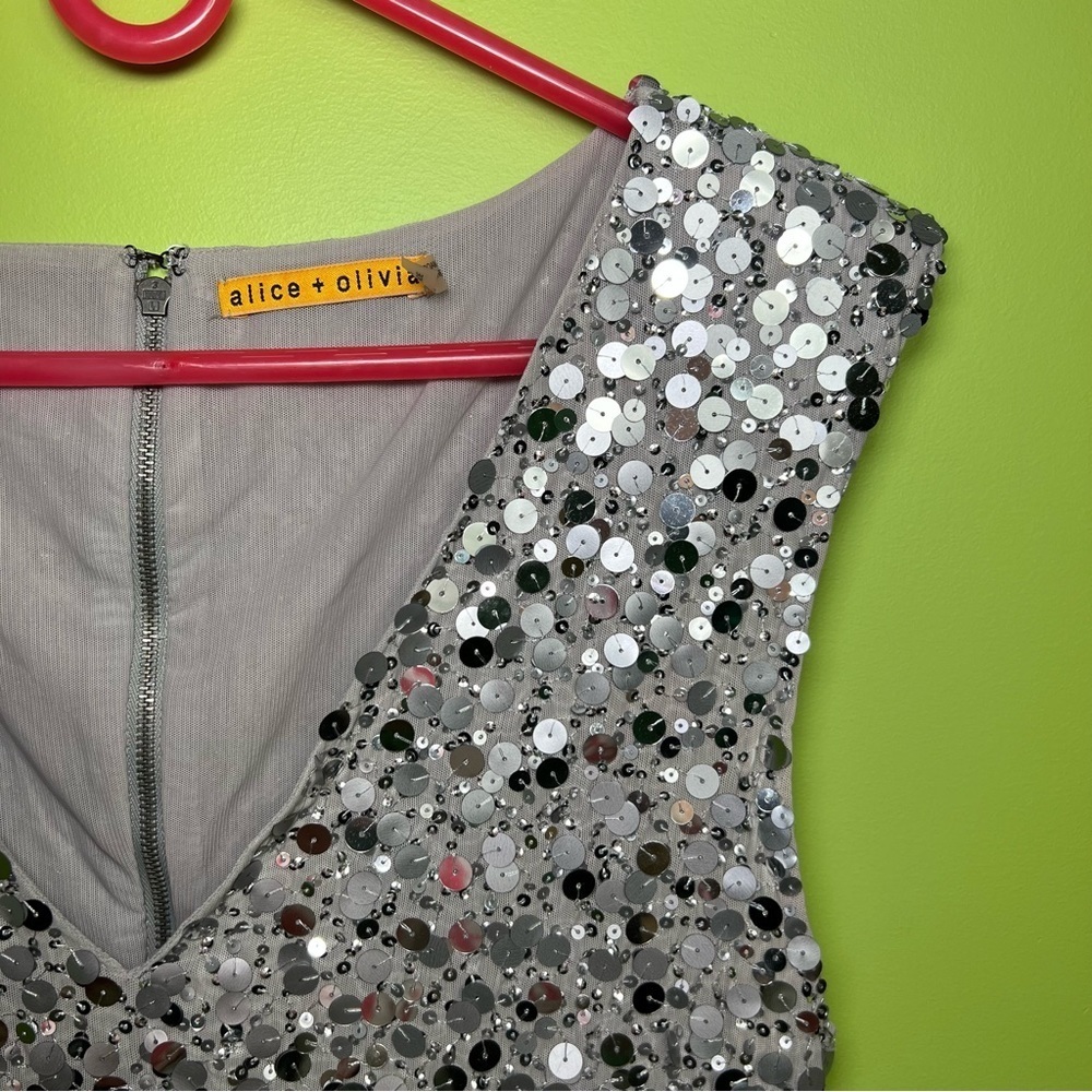 alice olivia sequin Silver Mini Dress size 8 - Picture 5 of 8